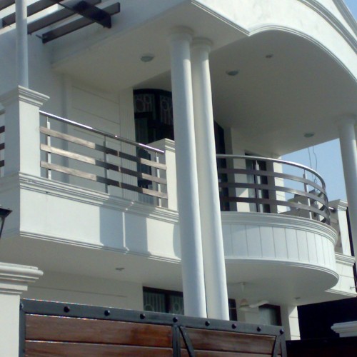 Steel balcony railing
